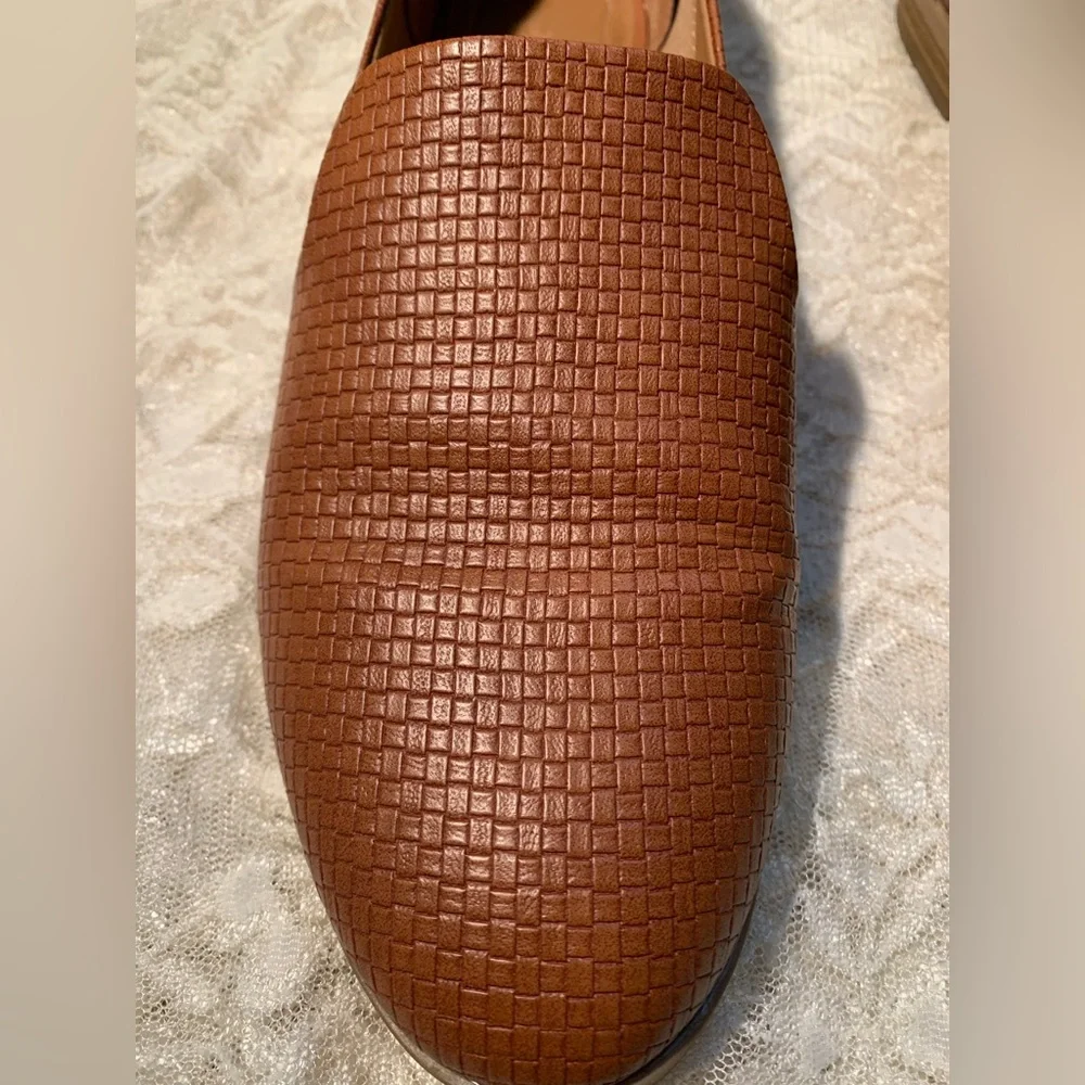 Universal Thread Woven Slip On Loafers - Brown - Size 11